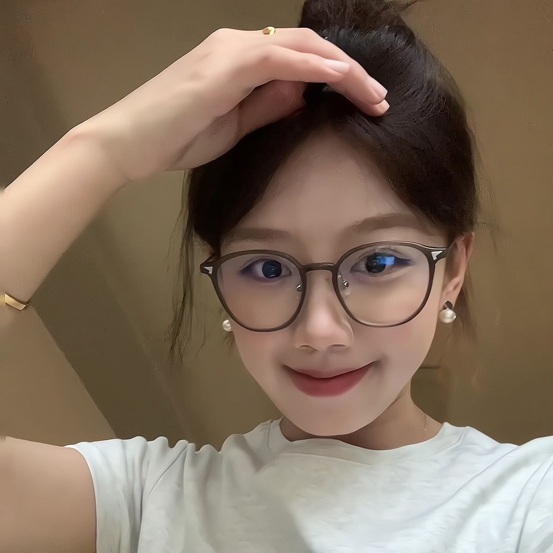 超轻近视眼镜防蓝光辐射韩版风女