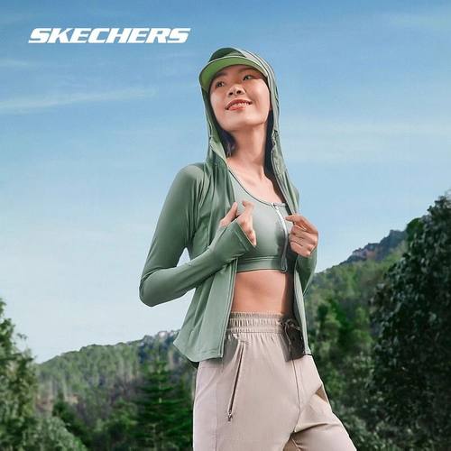 斯凯奇2025女子连帽速干外套跑步休闲运动服防晒上衣P224W165