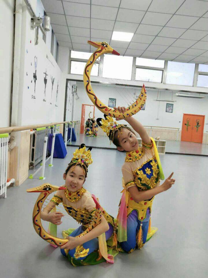 敦煌飞天舞蹈服装琵琶嫦娥奔月民族舞演出服古典舞繁弦妙引仙女服