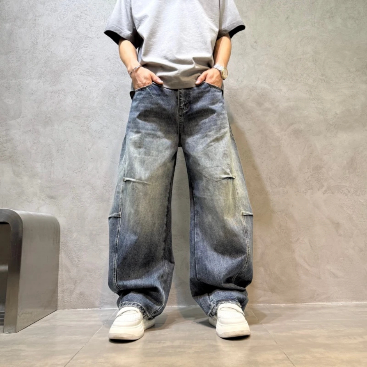 秋季美式嘻哈风水洗阔腿牛仔裤男