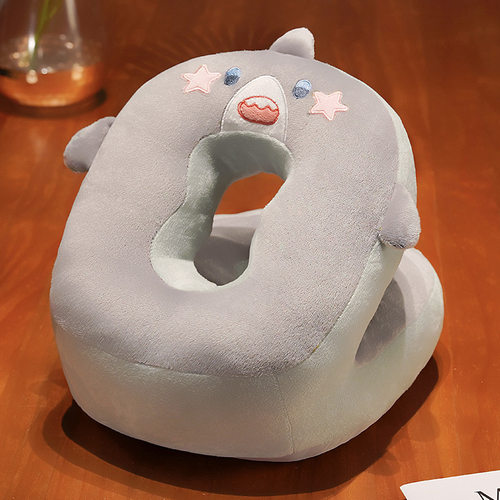 午睡枕办公室午休睡觉小学生趴在