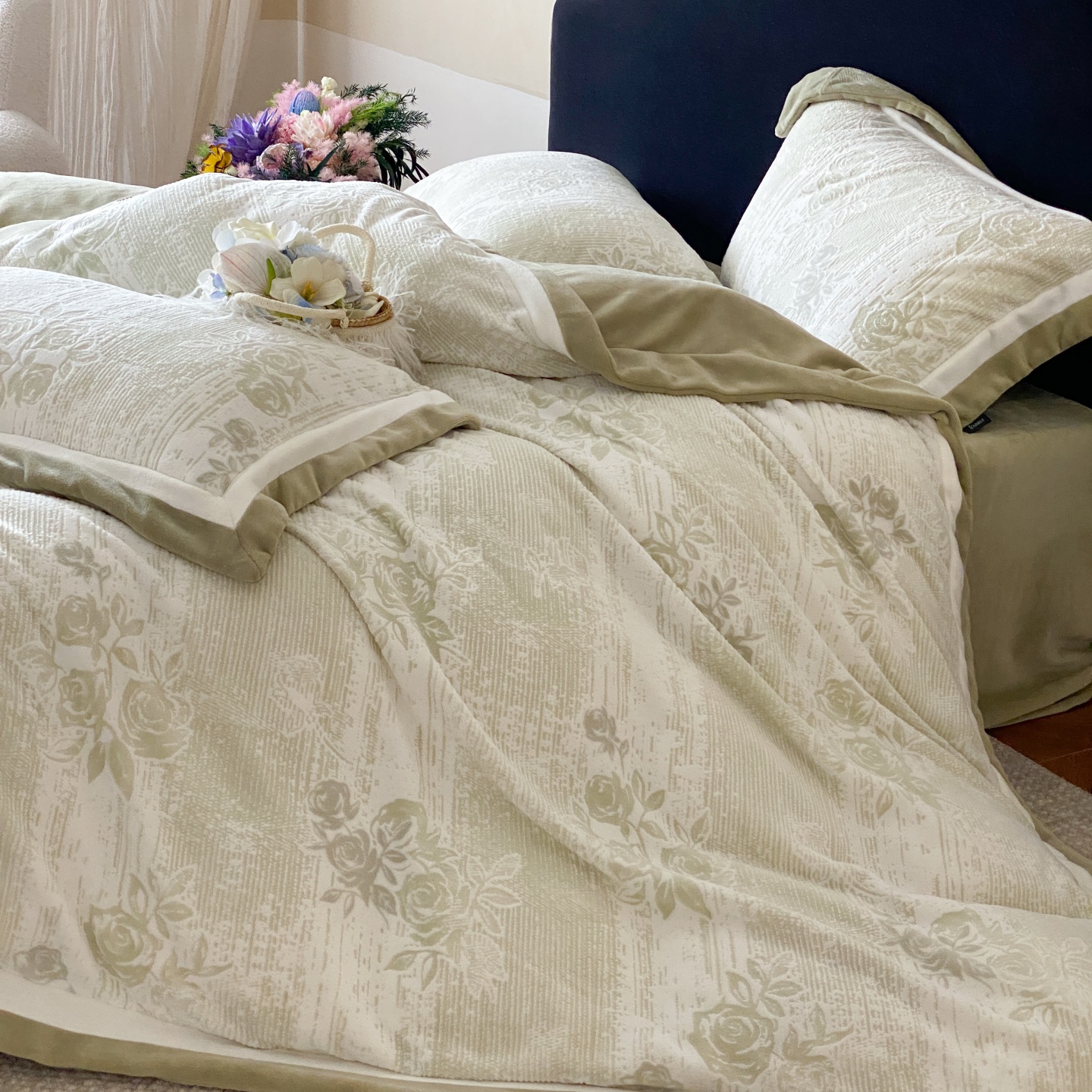 秋冬加厚保暖牛奶绒四件套