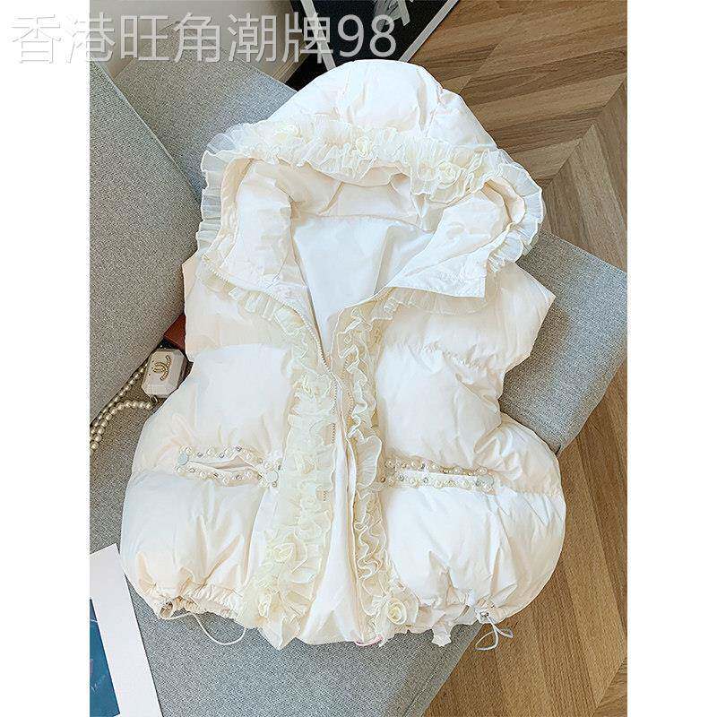 时尚甜美白色云朵泡芙棉服马甲女2026年冬连帽木耳边加厚保暖外套