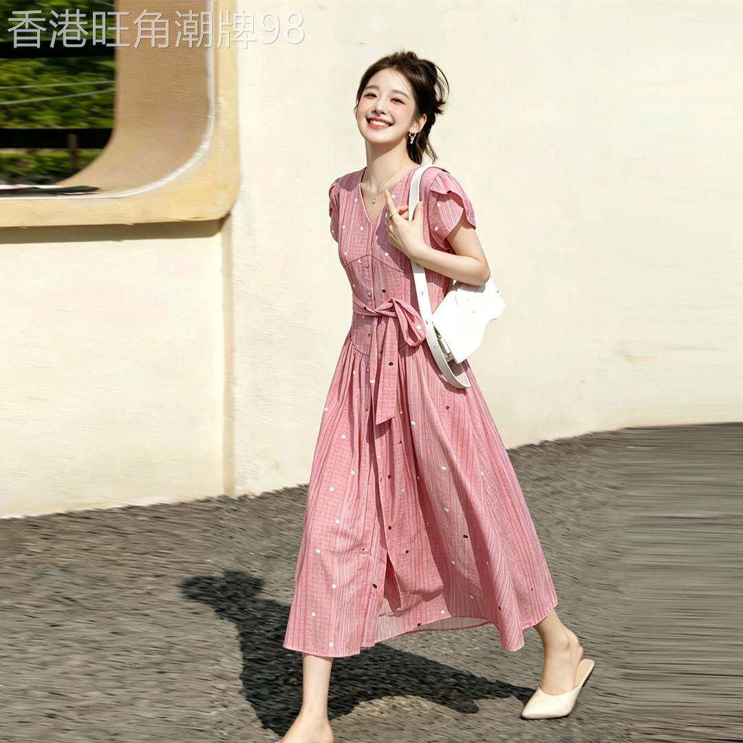 气质粉色条纹洋装女2026夏季新款小个子高级感独特超好看长裙子