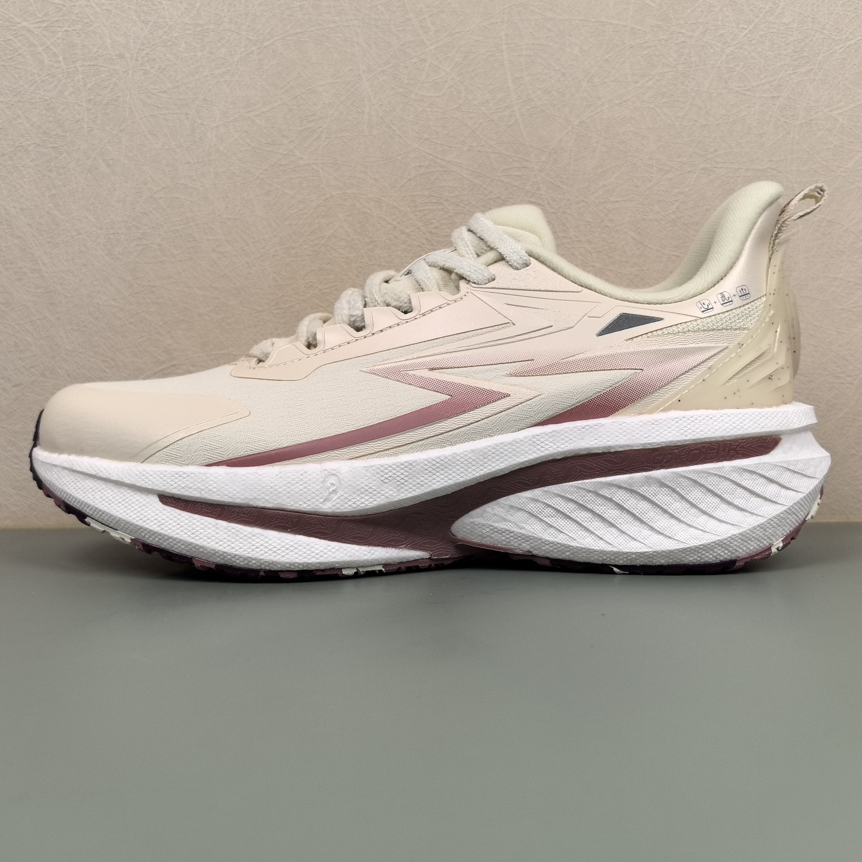 361女鞋防护跑鞋【雨屏9代】专柜正品2025冬季新款加绒二棉鞋2253