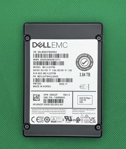 09N32F 9N32F DELL EMC 3.84TB 24G SAS PM1653 固态硬盘