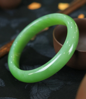 天然和田碧玉山料平安镯带证书