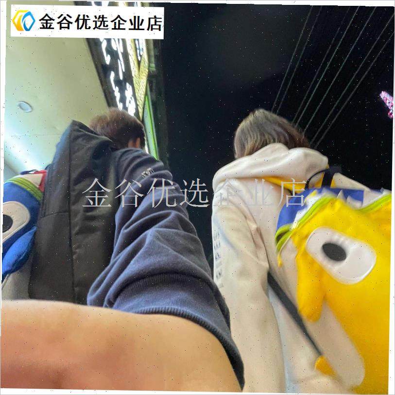 羽毛球包双肩户外背包专用包网球A男女款可爱鲨鱼轻便旅行2024新\