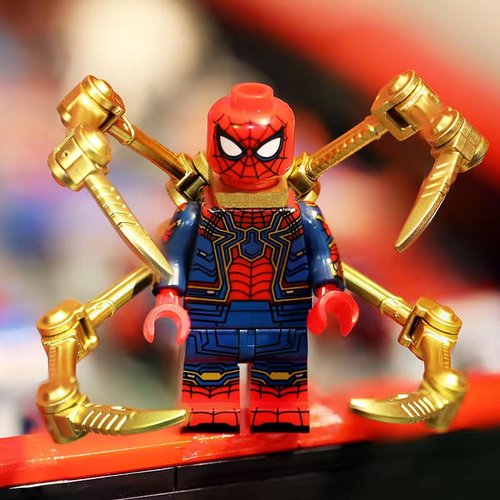 复仇者联盟积木钢铁蜘蛛侠黄金爪奥创灭霸雷神奇异博士小人仔玩具