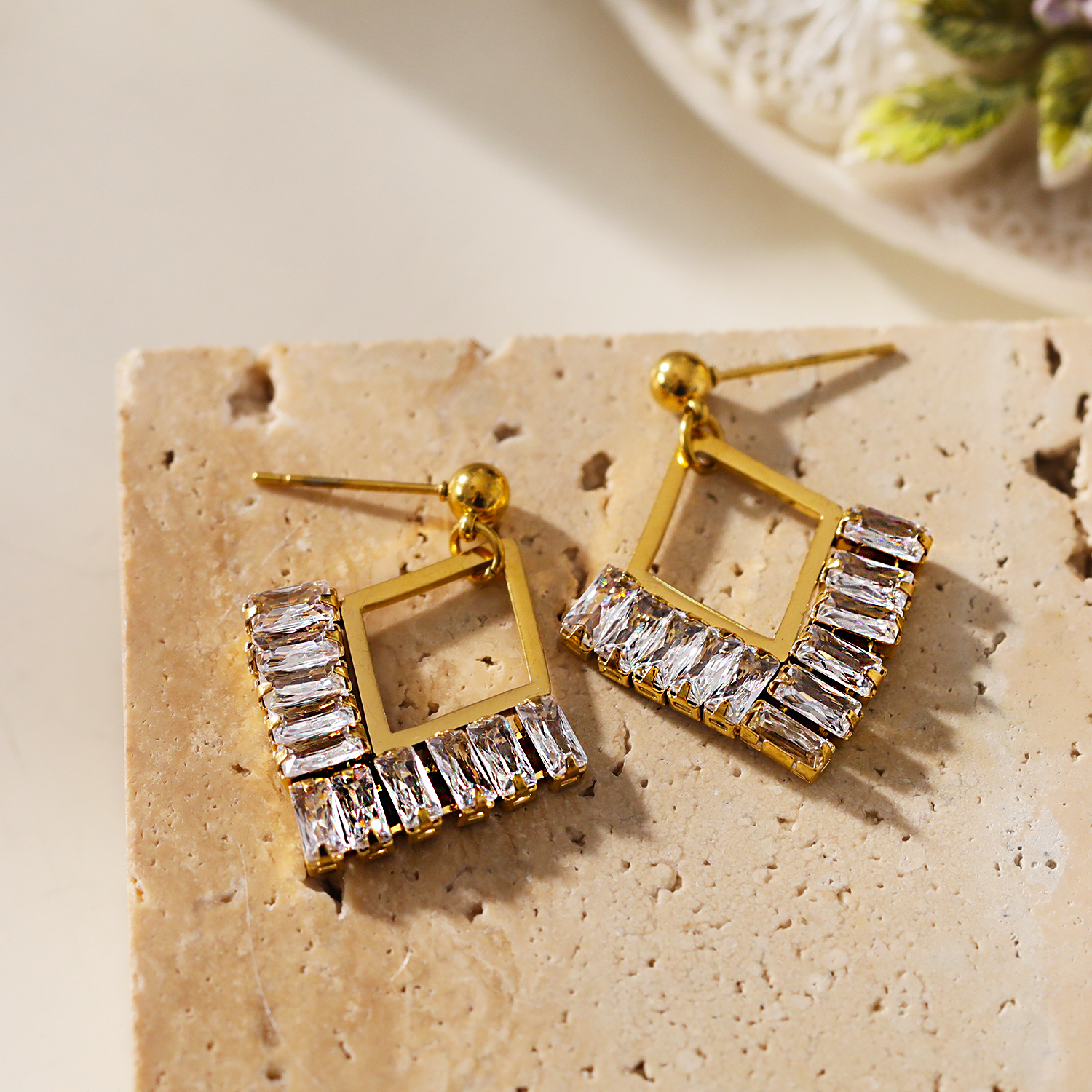 英国伦敦HACKNEY NINE欧美轻奢Ins简约菱形奢华钻耳环18K镀金几何