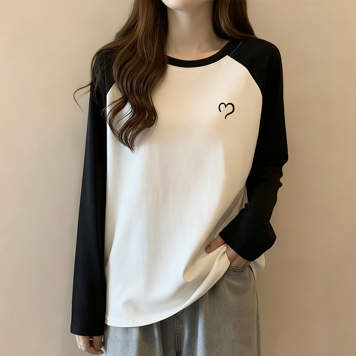 春秋女款纯棉亲肤心形印花插肩长袖圆领合身T恤日常休闲百搭上衣X