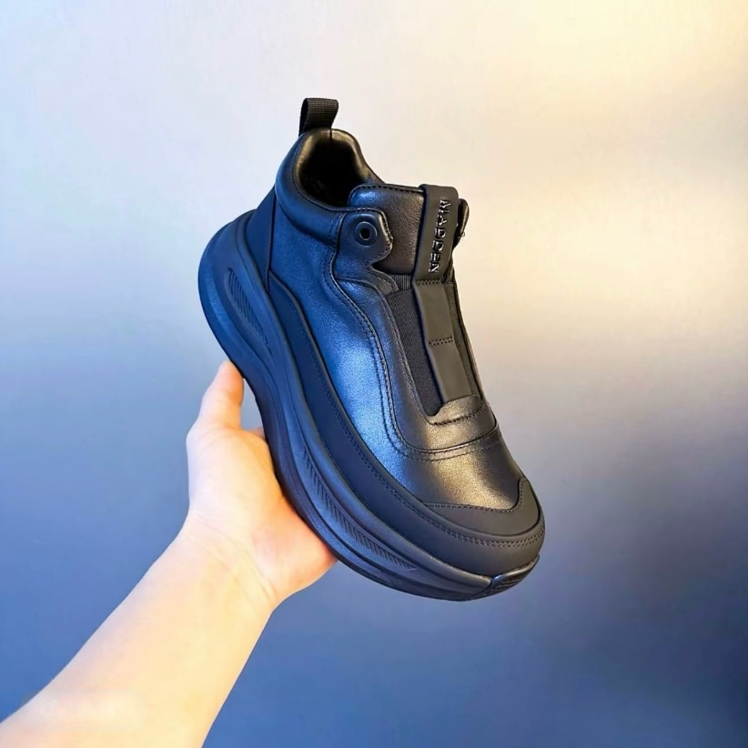 2025冬季新款男士休闲鞋皮鞋时尚百搭舒适保暖潮简约保暖棉鞋