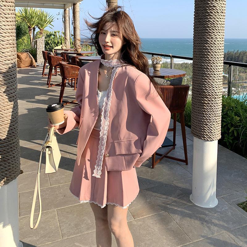 实拍粉色小香风蕾丝拼接西装套装裙女2025春季新款职业西服两件套