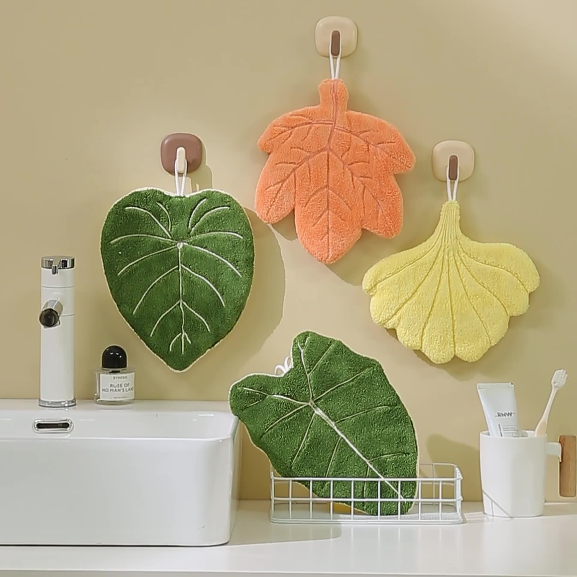 擦手巾新款树叶挂式毛巾珊瑚绒加厚吸水厨房抹布洗手间家用擦手帕