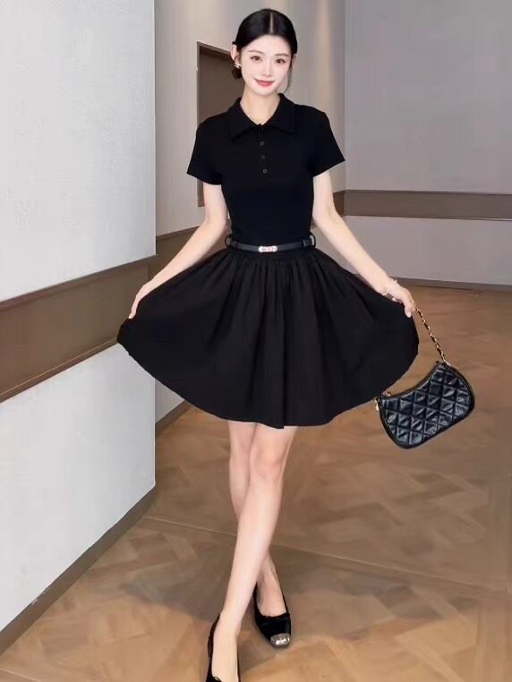 夏季洋气显瘦赫本风减龄小黑裙女