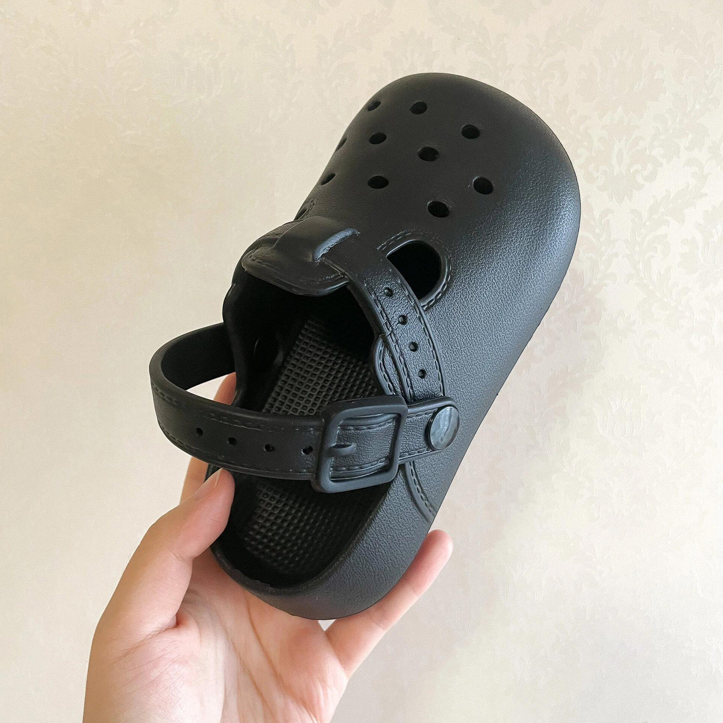 儿童洞洞鞋男童女孩夏季外穿防滑幼儿园中大童小朋友包头凉拖鞋