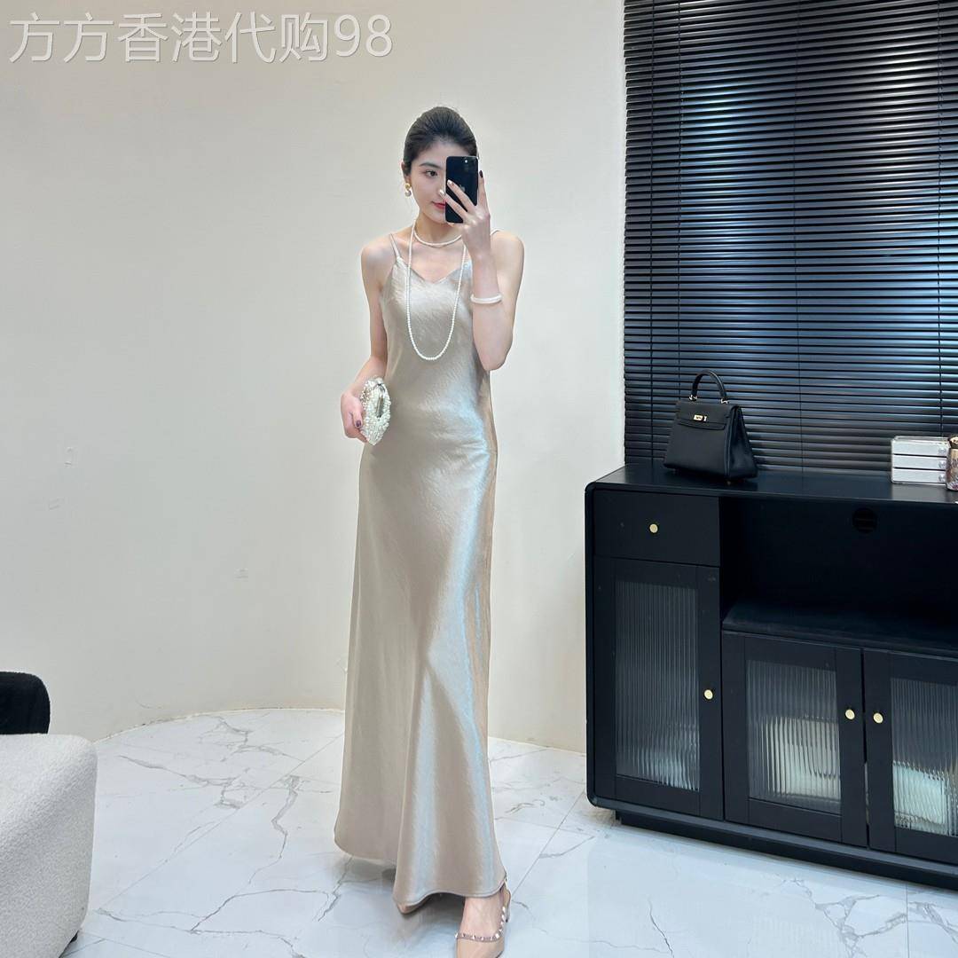 法式性感v领真丝吊带连衣裙女2026秋季新款内搭醋酸缎面打底长裙