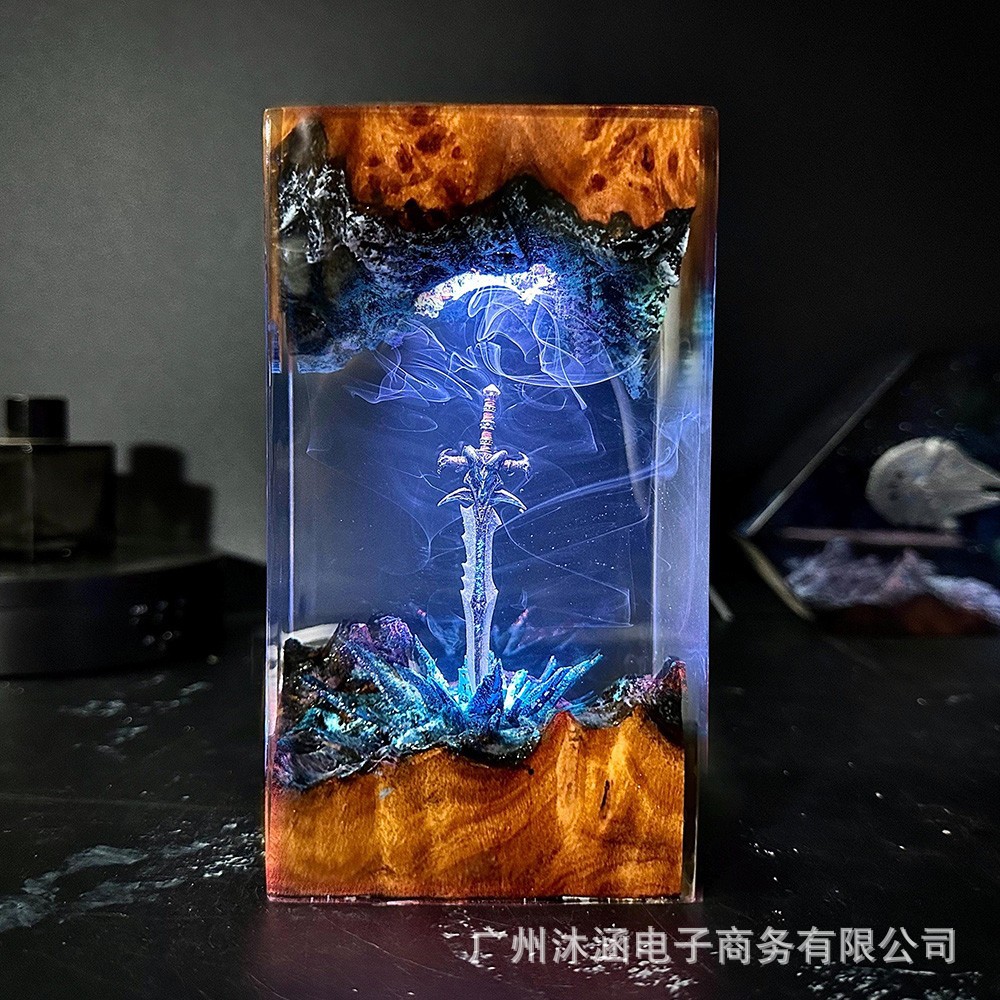 魔幻系列实木树脂夜灯魔剑艺术夜灯游戏爱好者的礼物圣诞节礼物