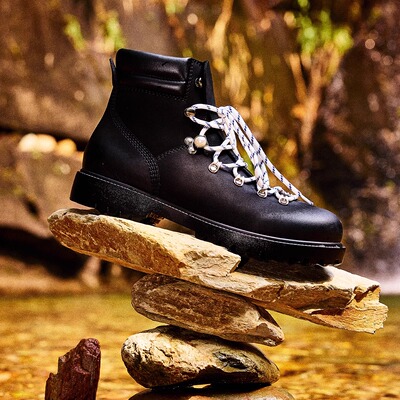 opfor珍珠钉扣高帮登山靴
