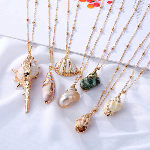 Wind Women's Beach Shell Plated Gold Pendant Conch Necklace