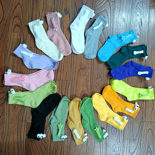 2024 Solid color Hand in Hand Socks Magnetic Multi color Mi