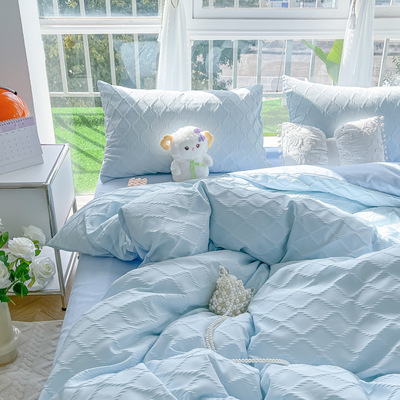 Small fresh washed cotton four piece set bed sheets, duvet