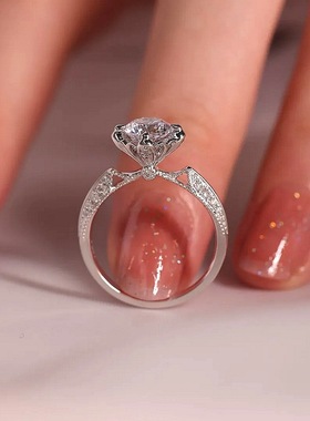 四爪布拉宫王室莫桑石钻戒结求婚戒指环925银1克拉送女友礼物轻奢