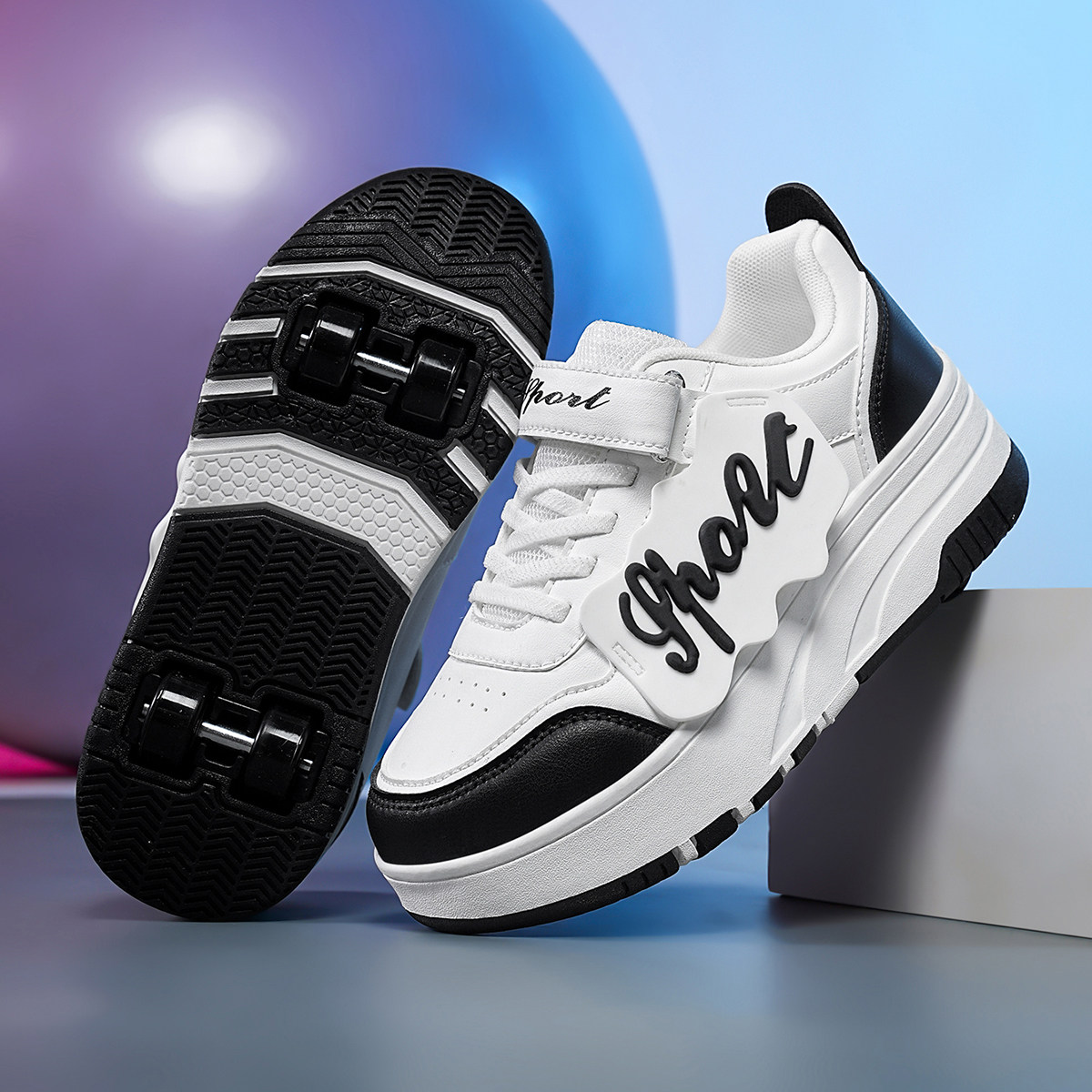 暴走鞋男童新款四轮溜冰鞋儿童带轮板鞋中大童隐形女孩轮滑运动鞋