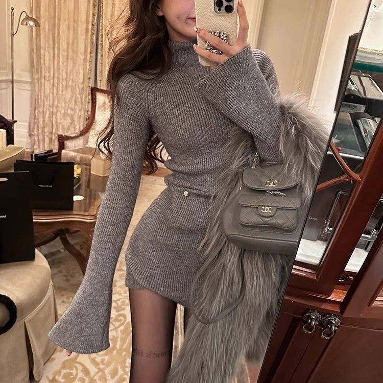 高领针织连衣裙子女秋冬2025新款高级感小个子内搭打底包臀裙