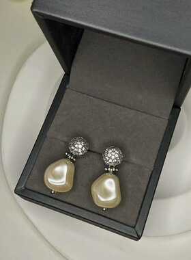 仿珍珠韩系ins耳钉轻奢感小众镶钻设计感复古耳饰吊坠耳环女