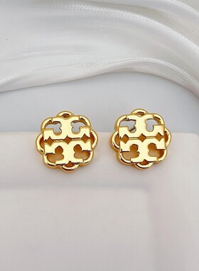 新品字母镂空耳钉欧美时尚镀18K金TB耳钉花卉造型气质百搭耳饰女