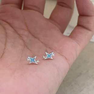 s925纯银蓝色四芒星耳钉甜酷风个性潮设计小巧精致感耳饰女款