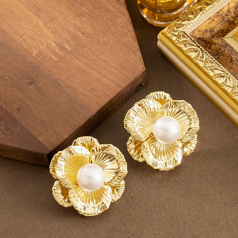 s925银针大气简约ins风立体花朵高亮珍珠耳环感冷淡风耳饰女