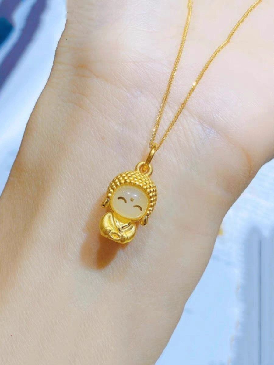 奥特莱斯折扣金色和田玉小萌佛吊坠时尚黄金色项链气质锁骨链捡漏