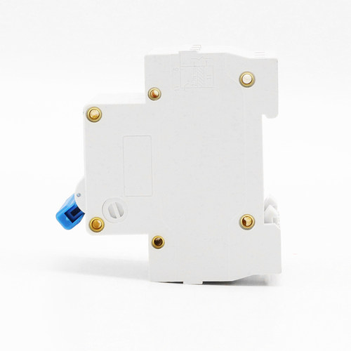 小型断路器DZ47-63 空气开关家用保护器1P2P 3P 4P C16A32A40A63A