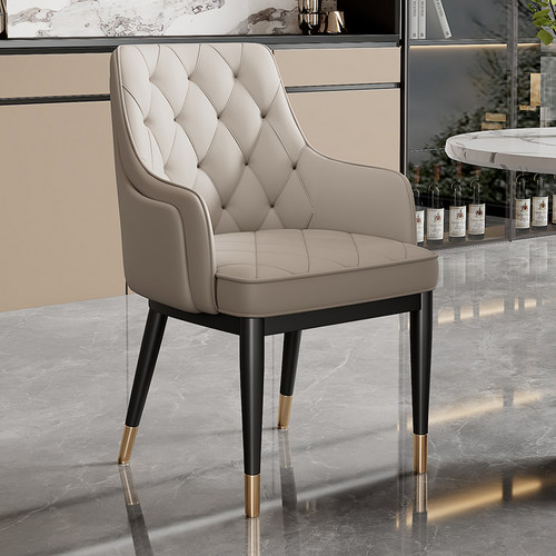 触心碳素钢金刚皮意式餐椅