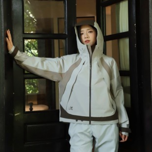 户外硬壳全压胶冲锋衣防风防水登山服透气轻量化外套