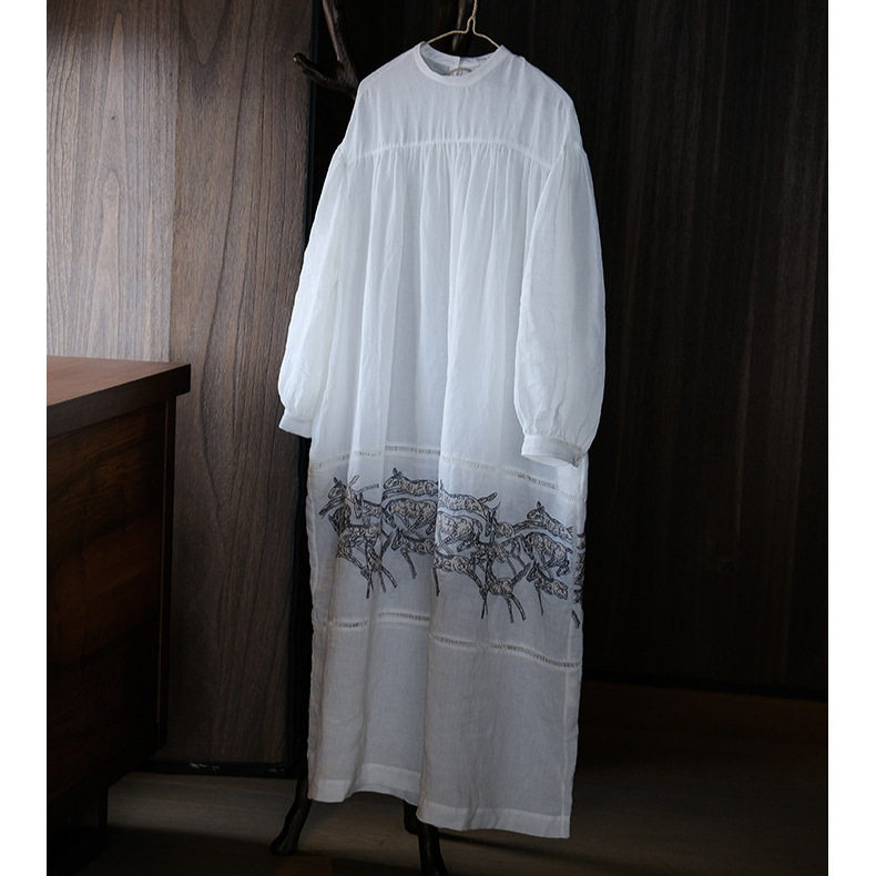 2026春夏新款亚麻砂洗镂空拼接花边刺绣飘逸小寸领连衣裙