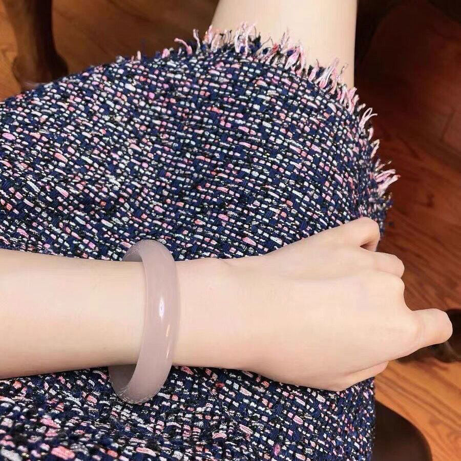 藕粉色和田玉手镯女款少女扁条年轻款玉镯子贵妃镯2023年新款礼物