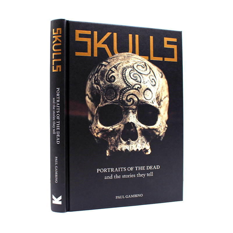 现货 Skulls: Portraits of the Dead and the Stories They Tell 骷髅头骨 死者肖像与短篇插图故事展示 摄影画册 英文原版