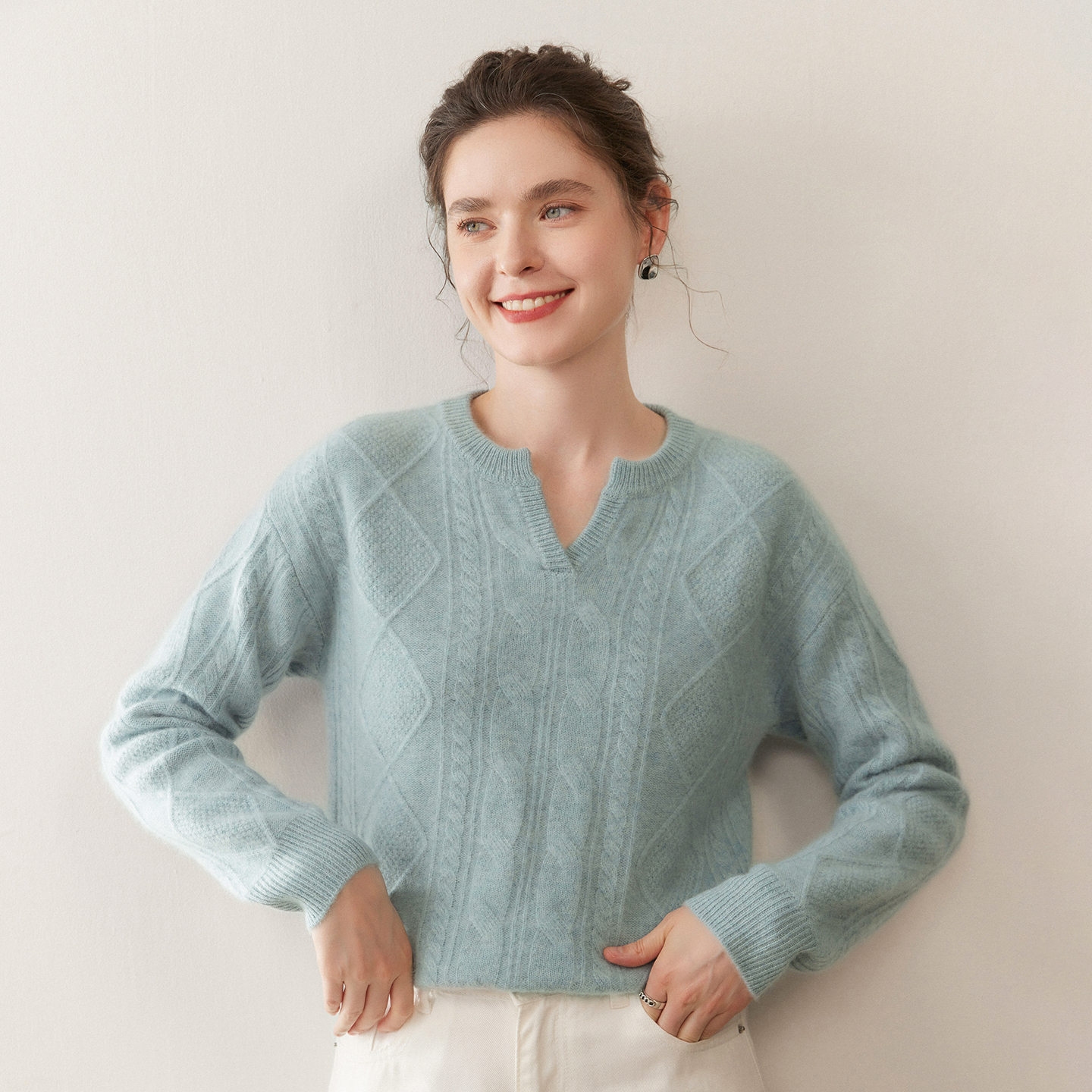 2025冬季新款半开领羊绒衫