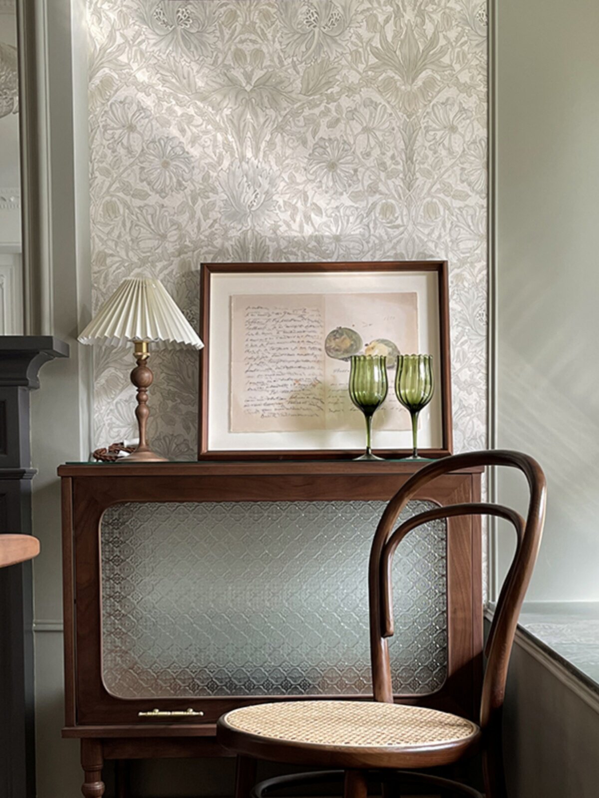 新品法式复古壁布混搭英国进口风格郁金香壁纸墙布金银花餐厅客厅