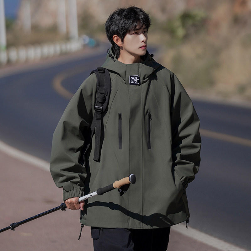 回力户外防水机能徒步骑行冲锋夹克男春季新款宽松青少年进藏外套