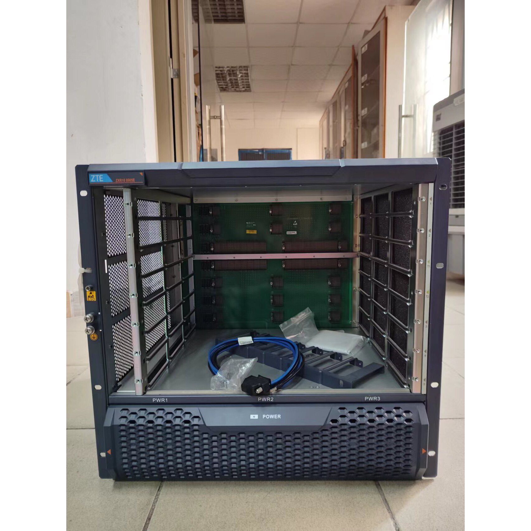 zt中兴 zxr10 8905e 核心交换机 机框议价产品