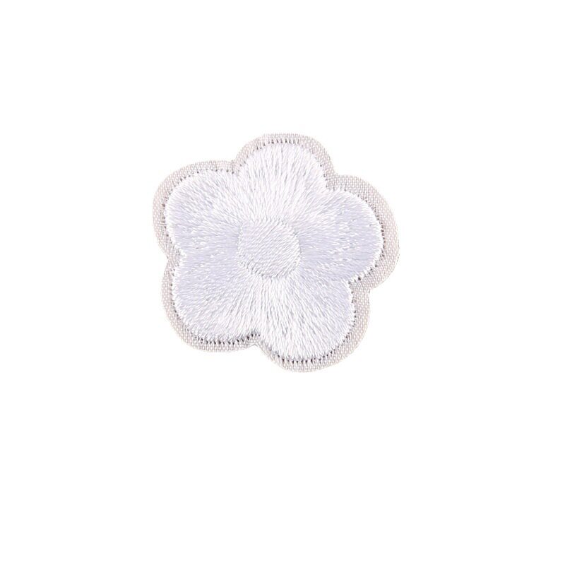 绣花标玫瑰花朵布标纯白色羽绒服布贴