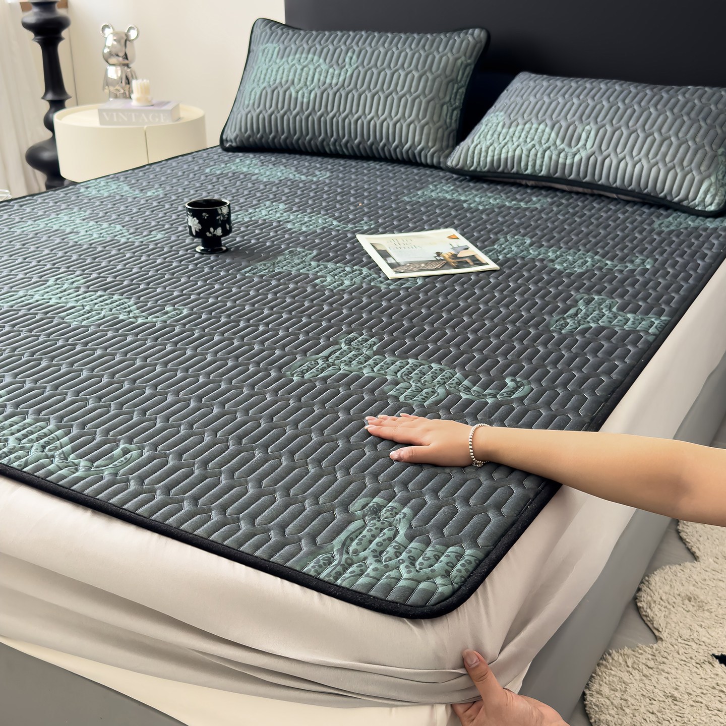 乳胶凉席床笠款夏季凉感床席空调席潮流轻奢家用薄床垫三件套冰丝