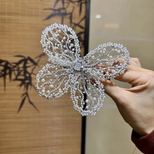 莫奈贝珠大蝴蝶弹夹设计气质高级感优雅款