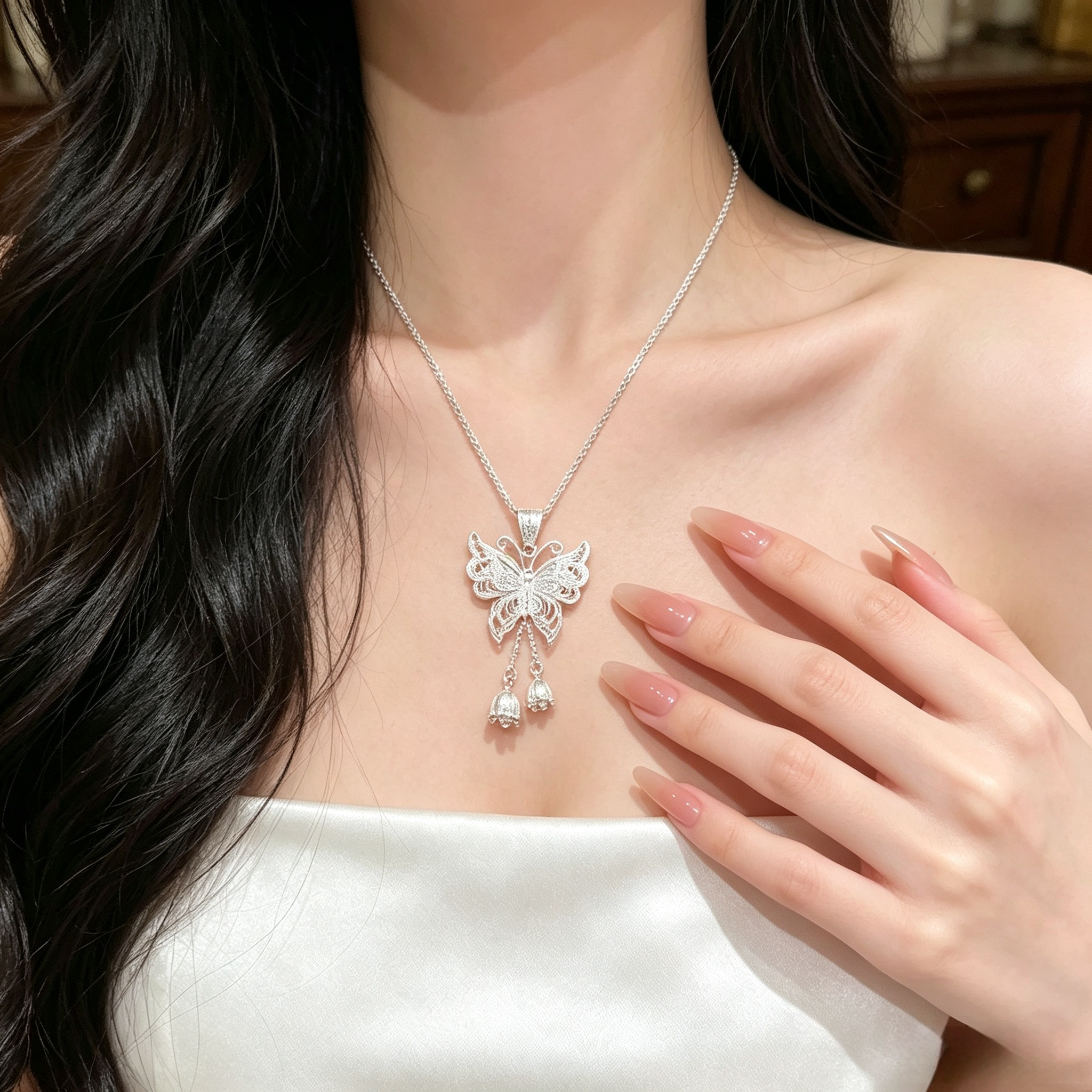 纯银s999铃兰花蝴蝶流苏锁骨链套链女足银项链新中式百搭颈饰吊坠