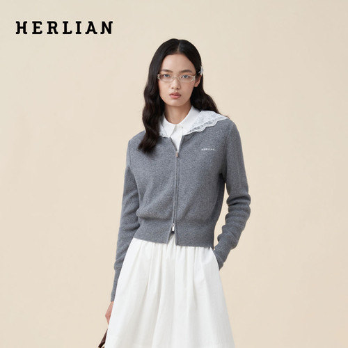 HERLIAN绣花领连帽针织卫衣