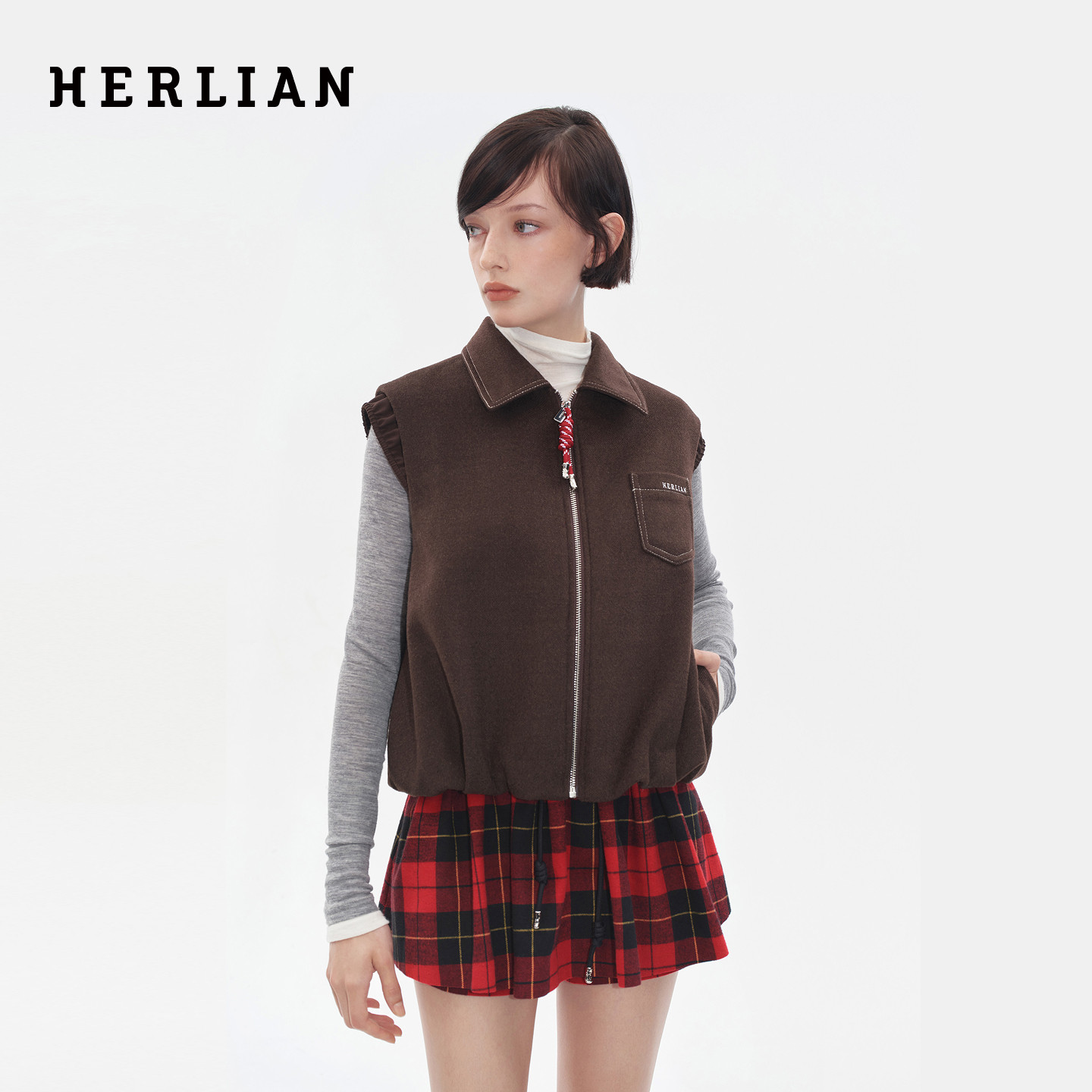 HERLIAN女士秋季新品抽绳可调节下摆设计拉链毛呢马甲外套